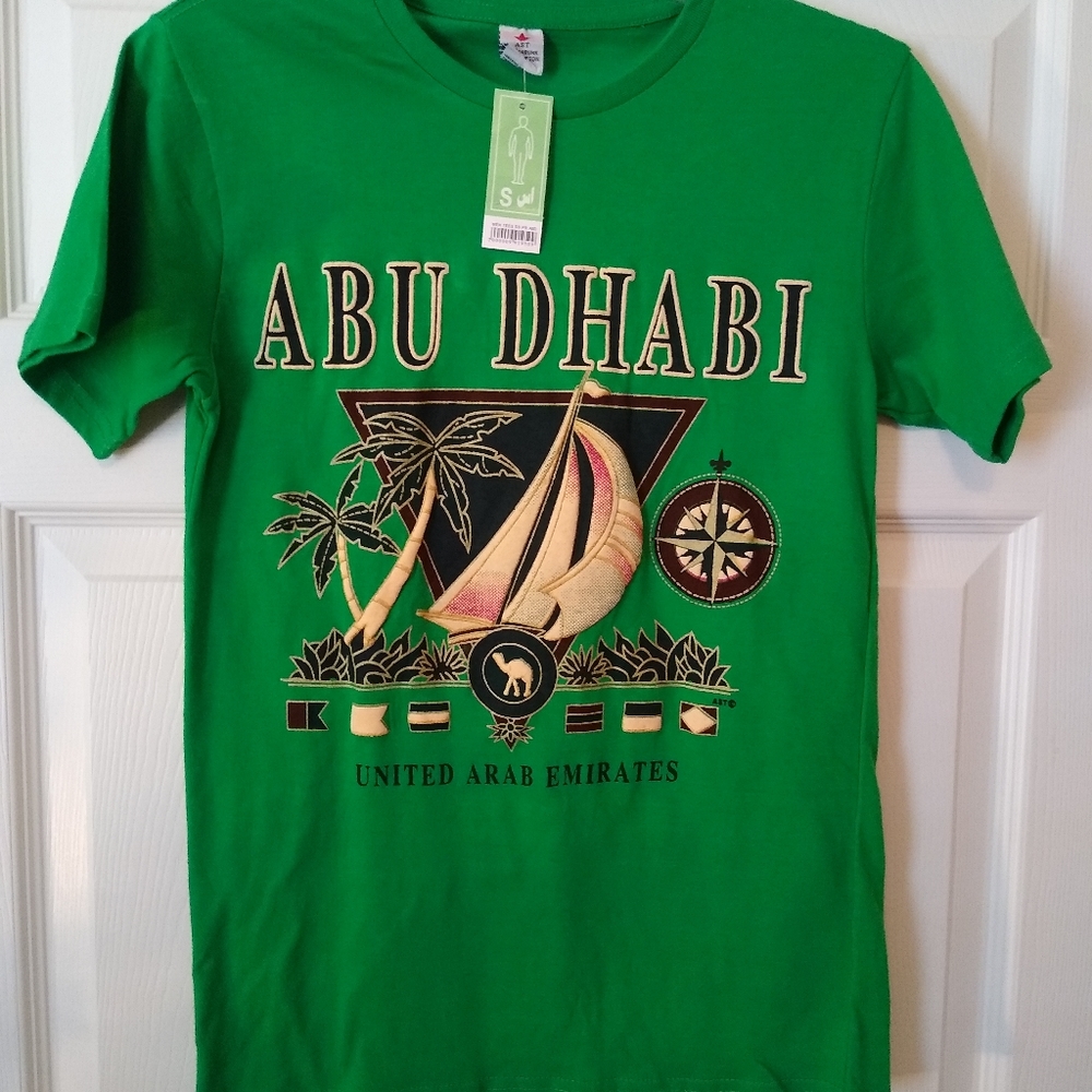 ABU DHABI Green Tee shirt Small